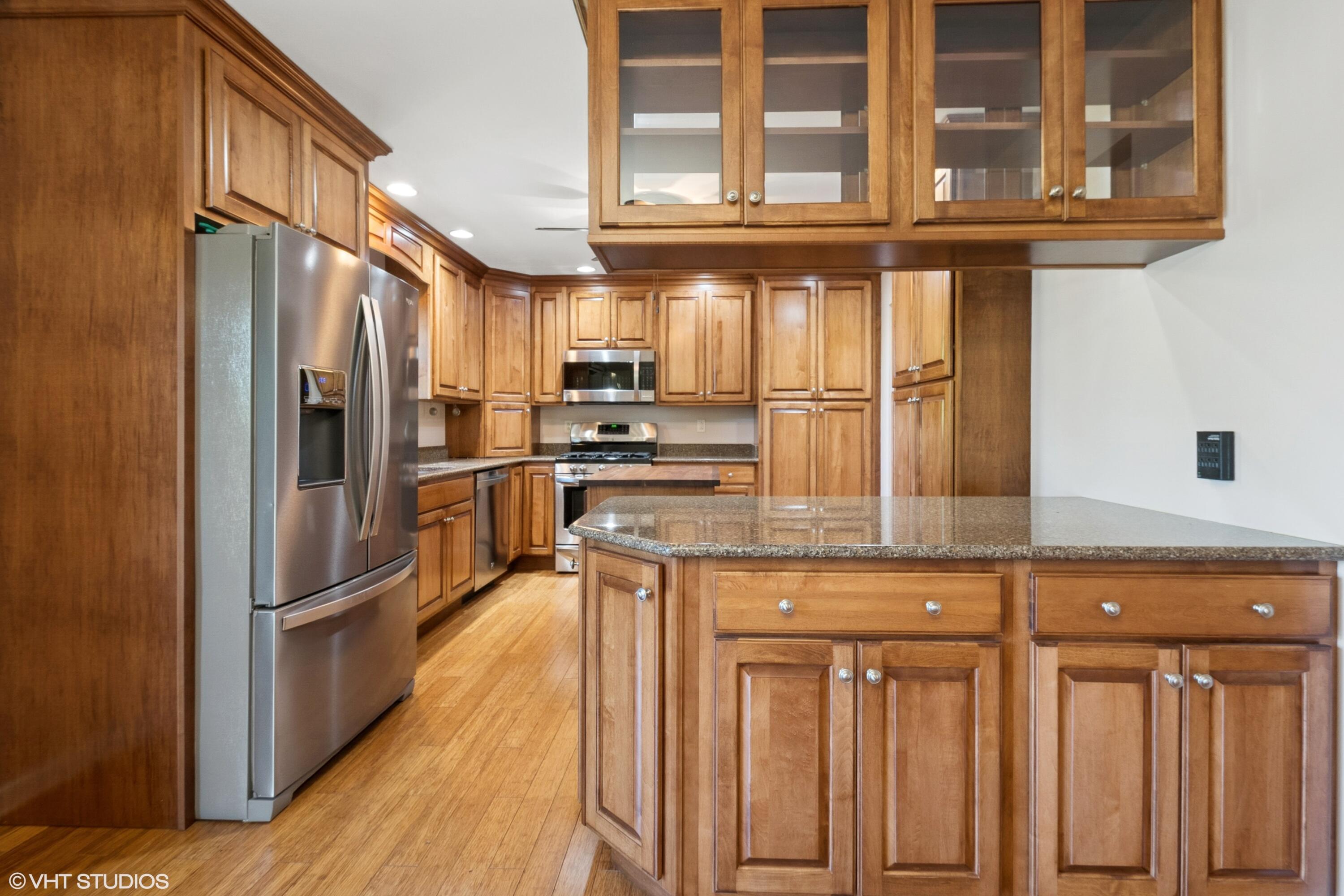 387 East Tratebas Road Valparaiso, IN 46383 - Photo 5 of 30 3000x2000