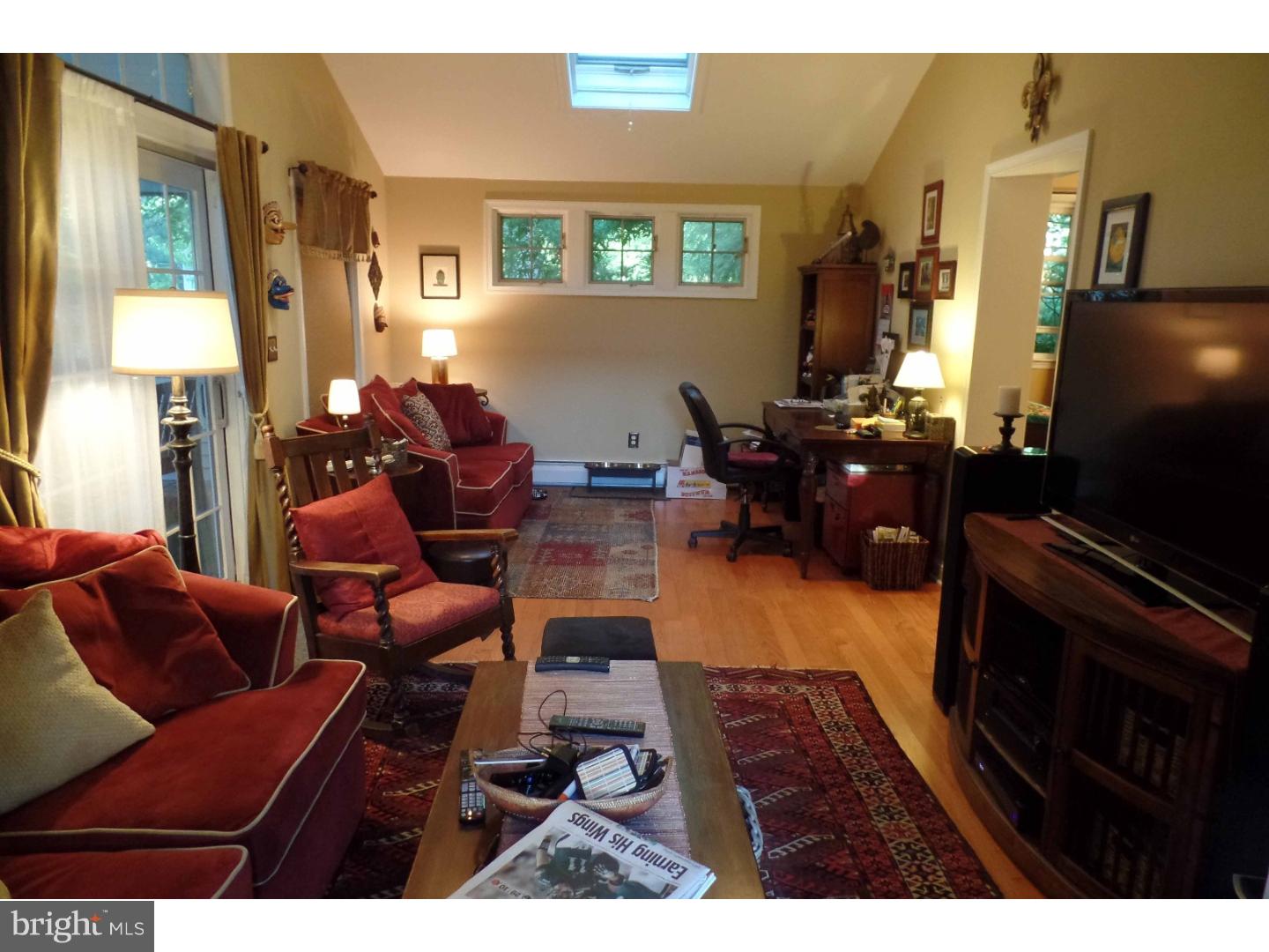 407 Longfield Road Glenside, PA 19038 - Photo 5 of 25 Gallery Image 5