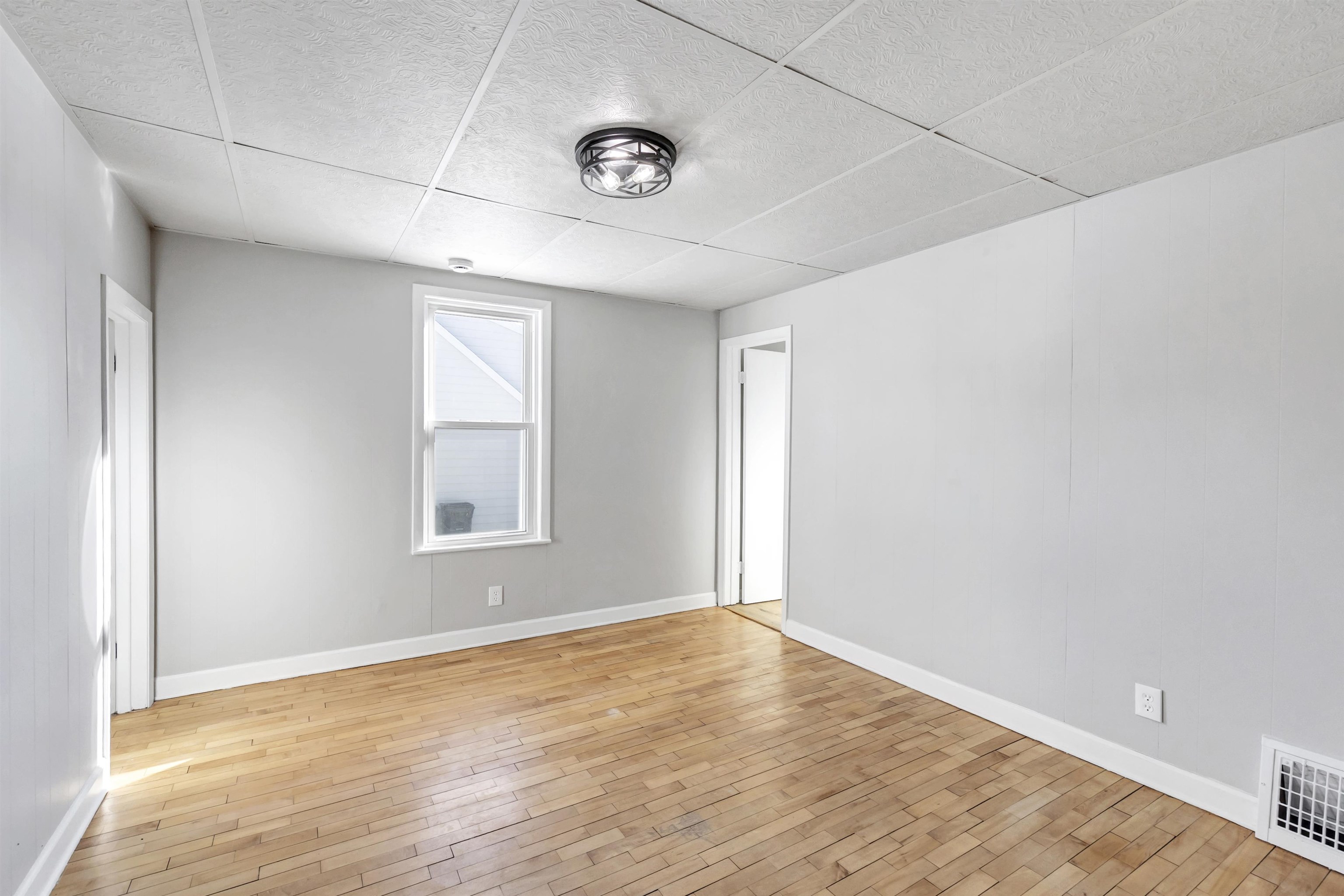 415 East Maple Street Appleton, WI 54915 - Photo 11 of 30