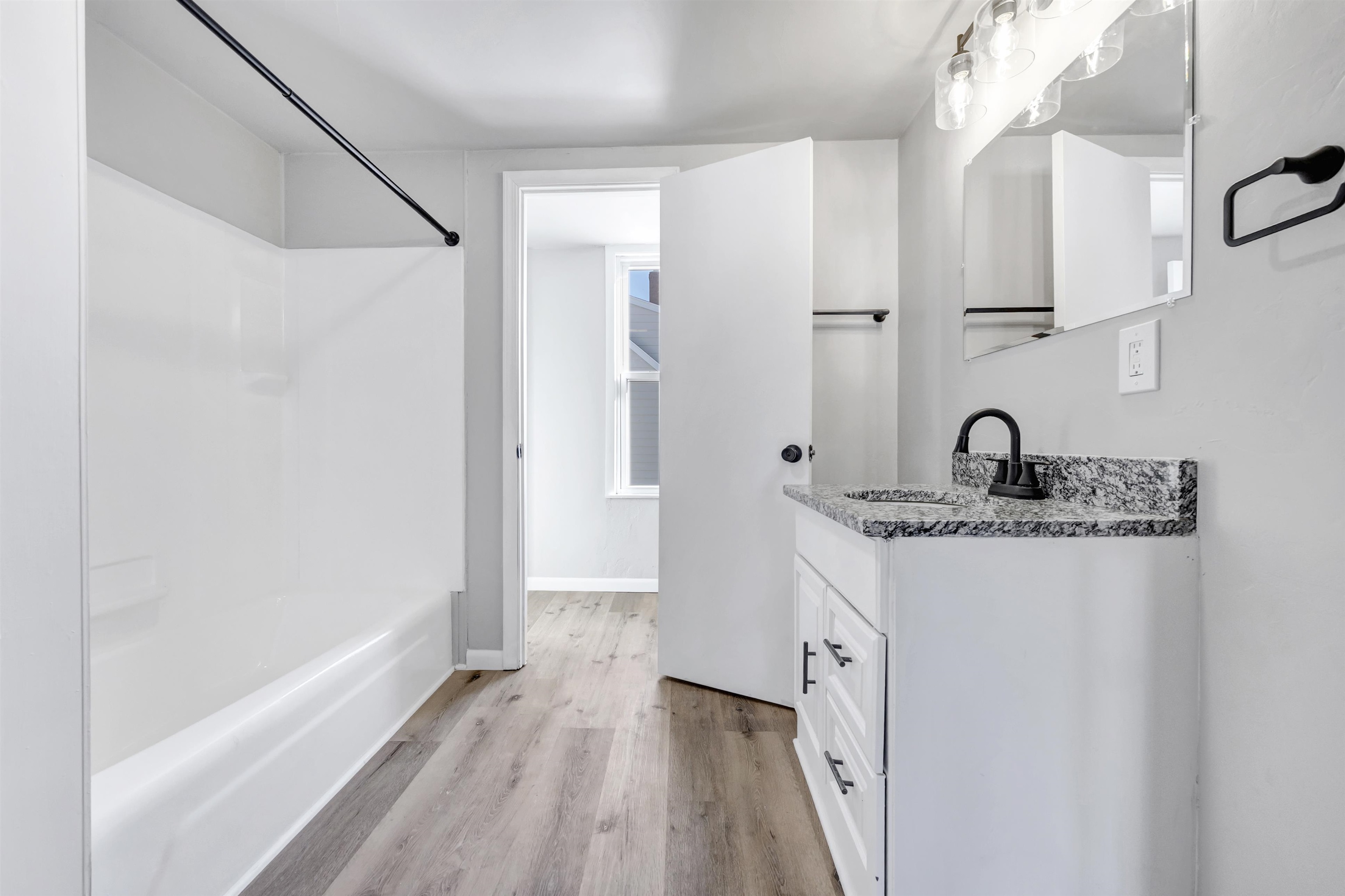 415 East Maple Street Appleton, WI 54915 - Photo 14 of 30