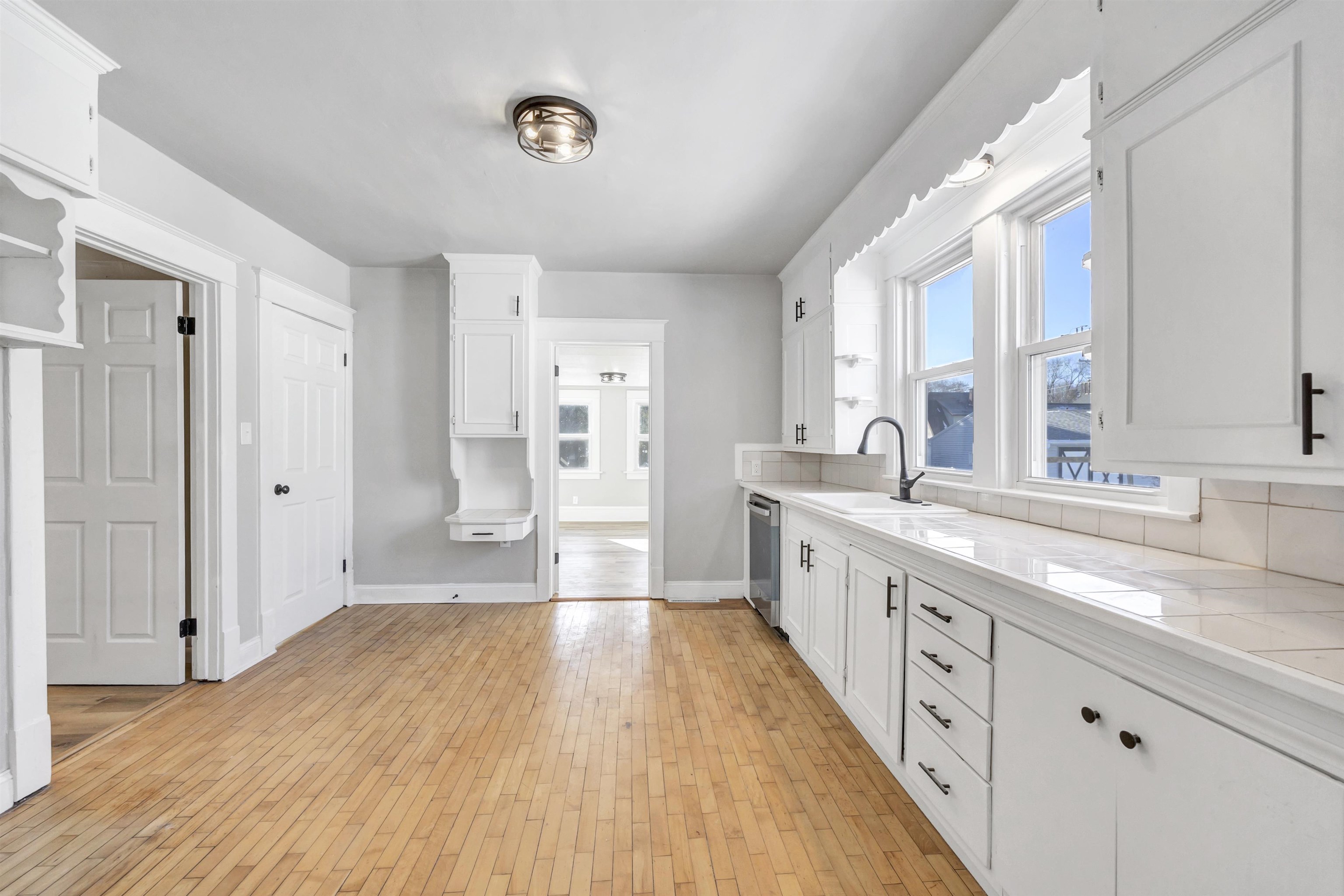 415 East Maple Street Appleton, WI 54915 - Photo 6 of 30