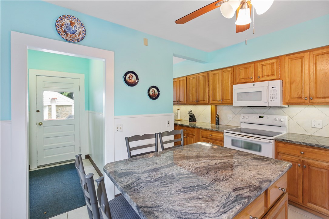 48 Spring Street Westerly, RI 02891 - Photo 17 of 32