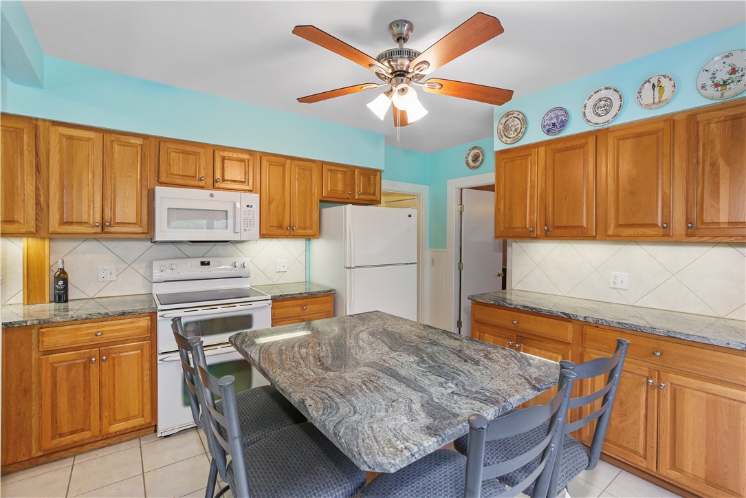 48 Spring Street Westerly, RI 02891 - Photo 18 of 32