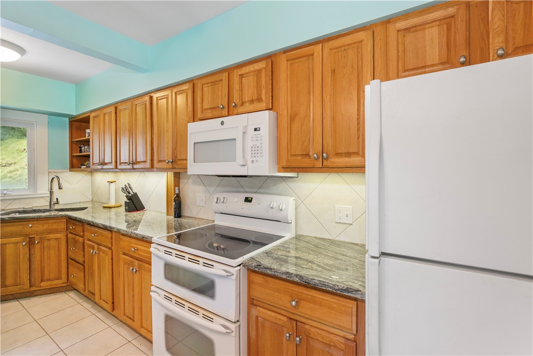 48 Spring Street Westerly, RI 02891 - Photo 19 of 32