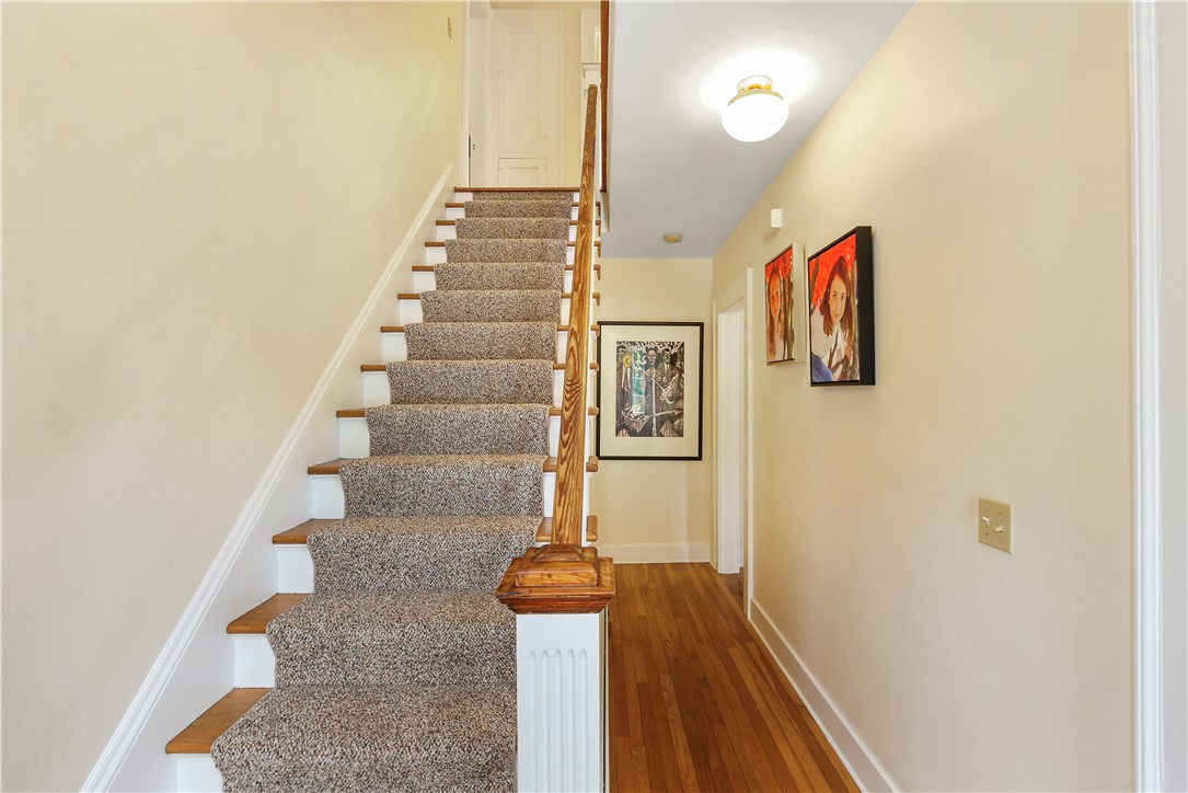 48 Spring Street Westerly, RI 02891 - Photo 9 of 32