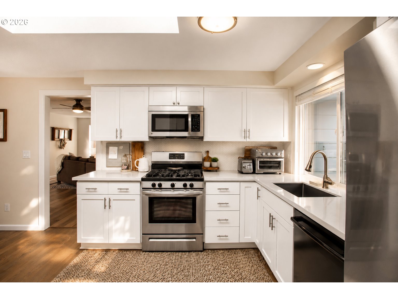 20798 Southwest Rosa Drive Beaverton, OR 97078 - Photo 8 of 23
