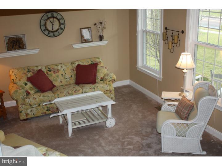 1400 Rupert Road Pottstown, PA 19464 - Photo 11 of 25 Living Room