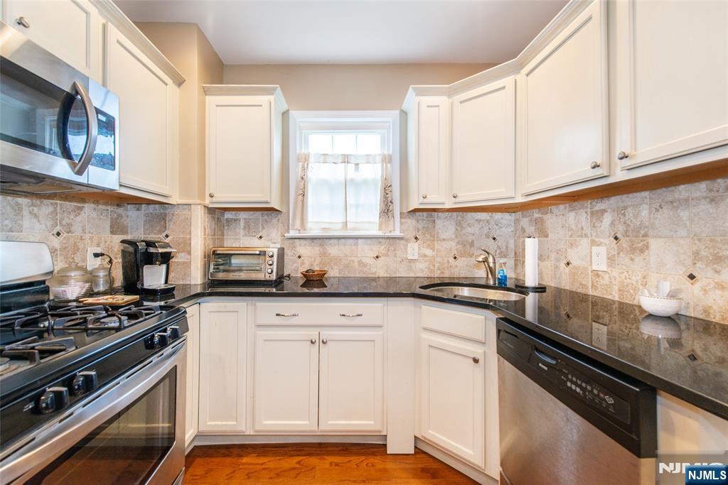 104 Stone Street Maywood, NJ 07607 - Photo 6 of 19