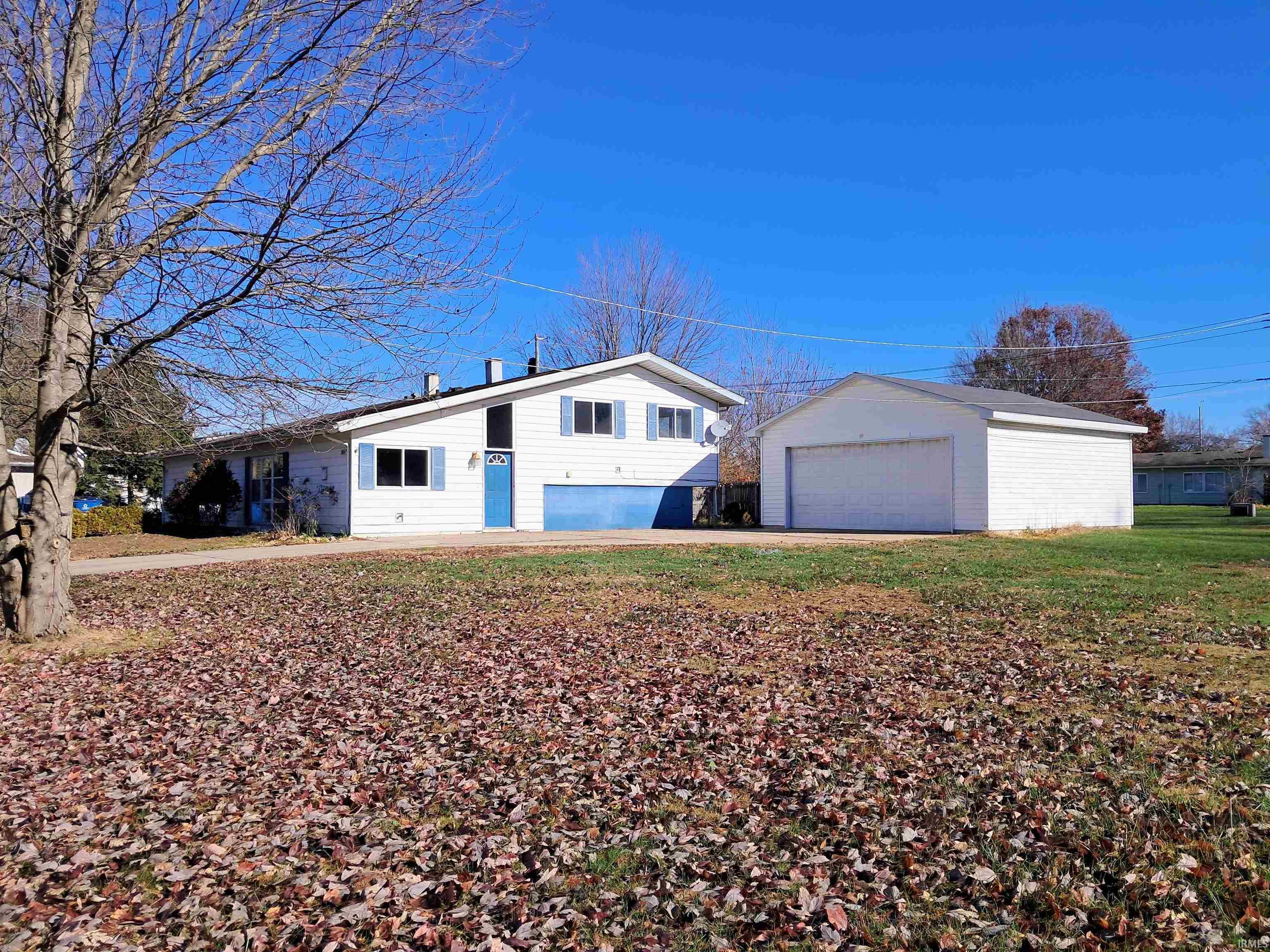 2804 Castle Court Peru, IN 46970 - Photo 2 of 22