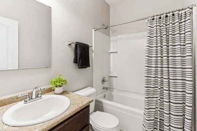 $365,000 | 1300 Charleston Court, Avon, IN 46123