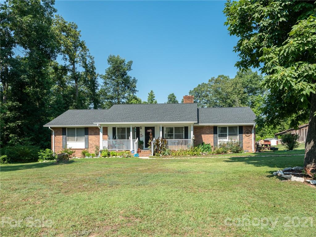 207 Plonk Road Dallas, NC 28034 - Photo 1 of 34 Gallery Image 1