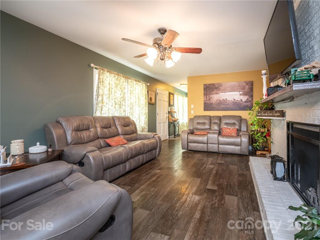 207 Plonk Road Dallas, NC 28034 - Photo 13 of 34 Gallery Image 13