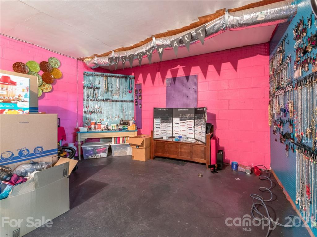 207 Plonk Road Dallas, NC 28034 - Photo 22 of 34 Gallery Image 22