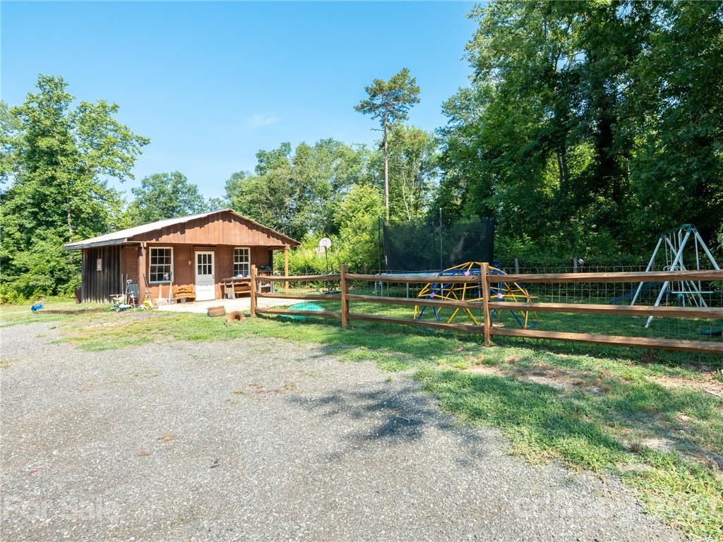 207 Plonk Road Dallas, NC 28034 - Photo 30 of 34 Gallery Image 30