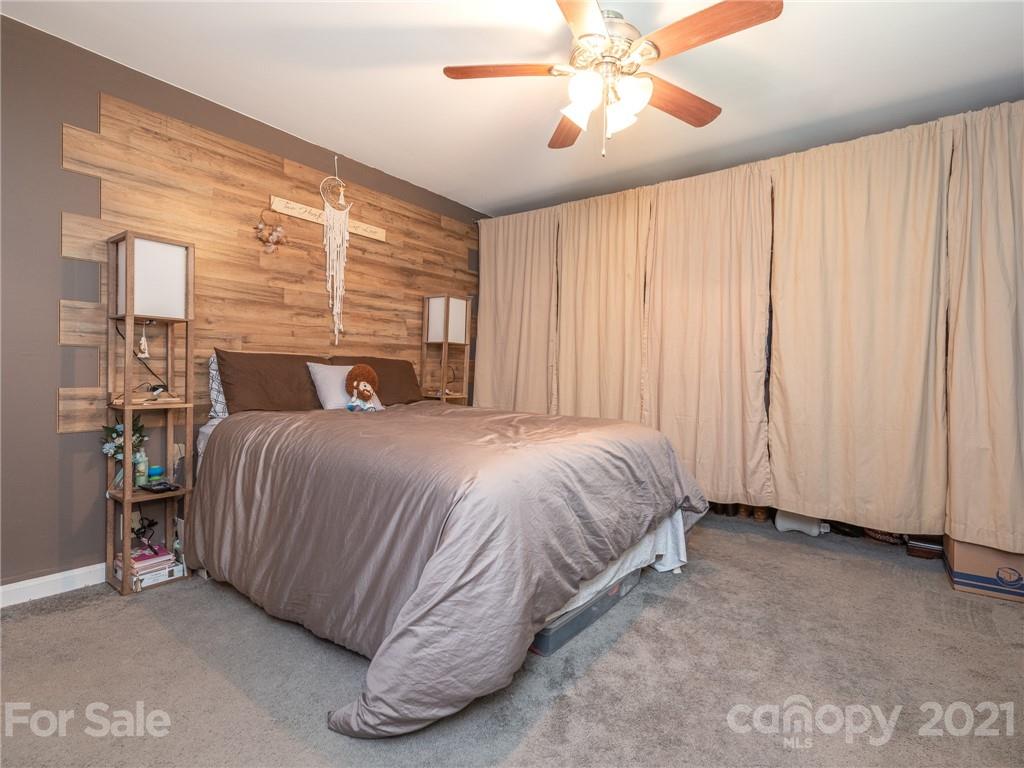 207 Plonk Road Dallas, NC 28034 - Photo 6 of 34 Gallery Image 6