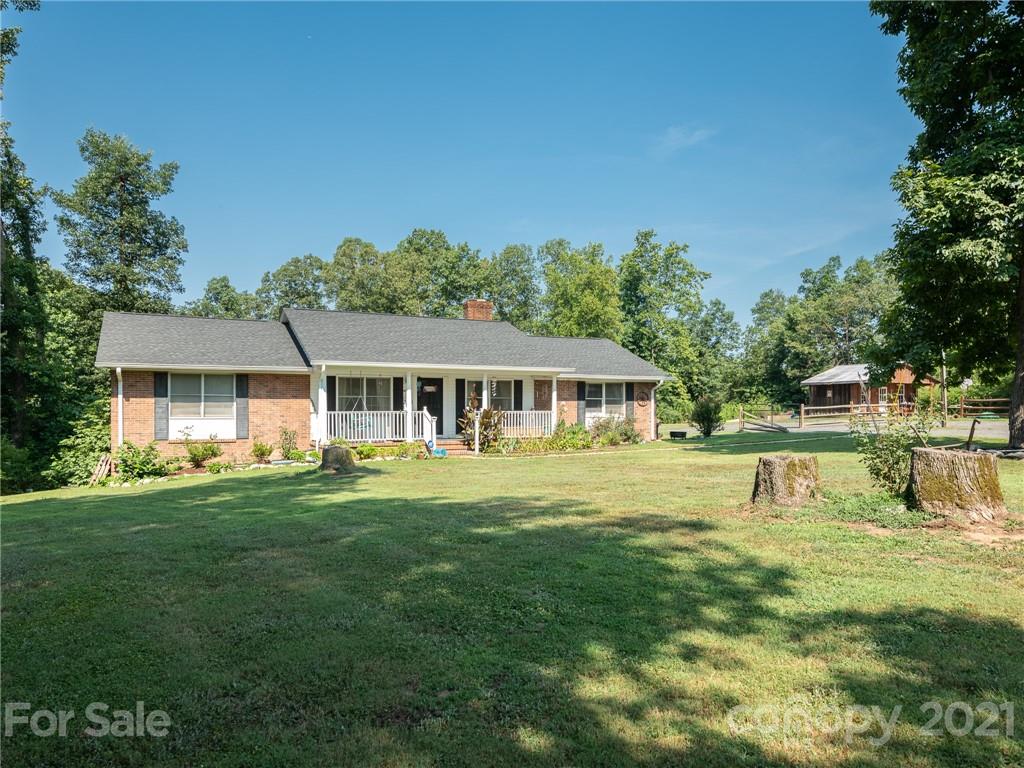 207 Plonk Road Dallas, NC 28034 - Photo 7 of 34 Gallery Image 7