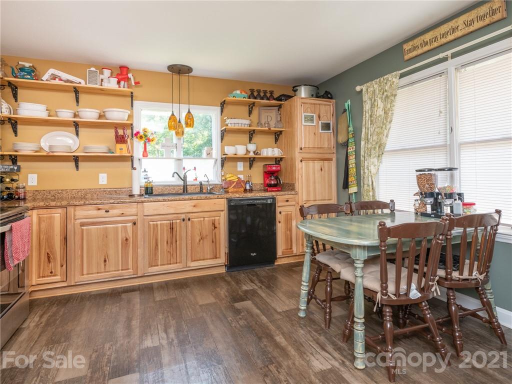 207 Plonk Road Dallas, NC 28034 - Photo 10 of 34 Gallery Image 10