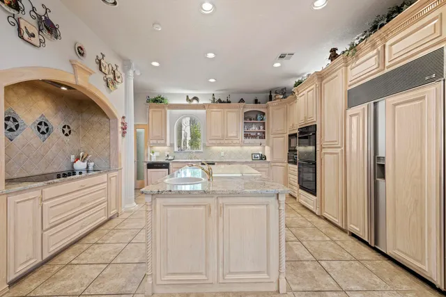 $2,000,000 | 2425 Farm To Market 2342 Burnet Tx 78611, Burnet, TX 78611