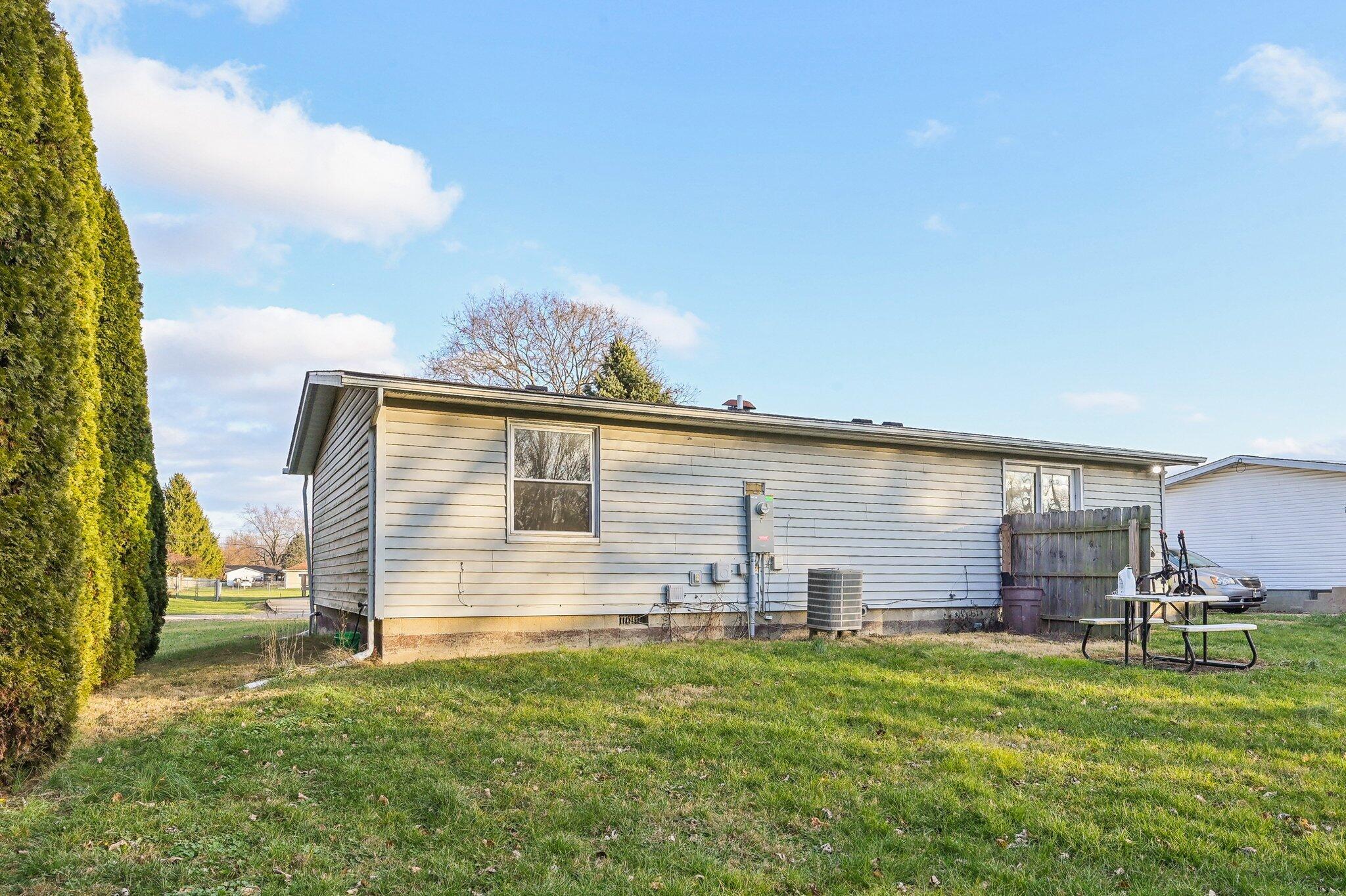 4281 Ethel Road Columbus, OH 43207 - Photo 30 of 39 36-web-or-mls-Ethel Rd-036