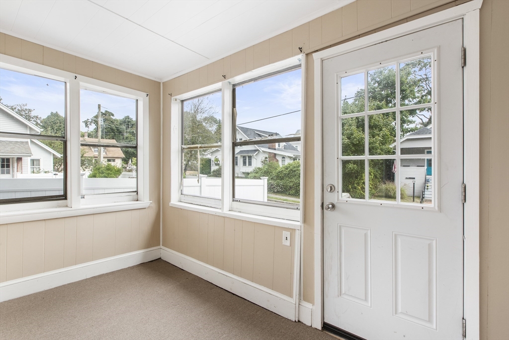 52 Cherry Street Fairhaven, MA 02719 - Photo 7 of 21