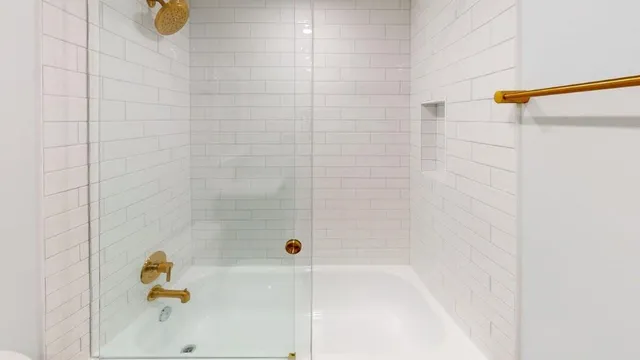 $355,000 | 1555 South Federal Highway, Unit 206, Delray Beach, FL 33483