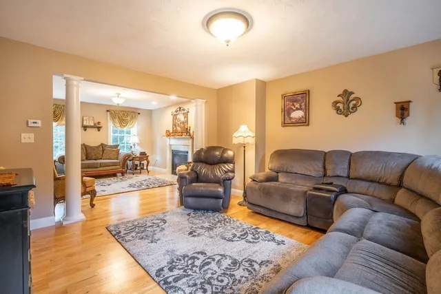 $775,000 | 2 Camden Drive, Auburn, MA 01501