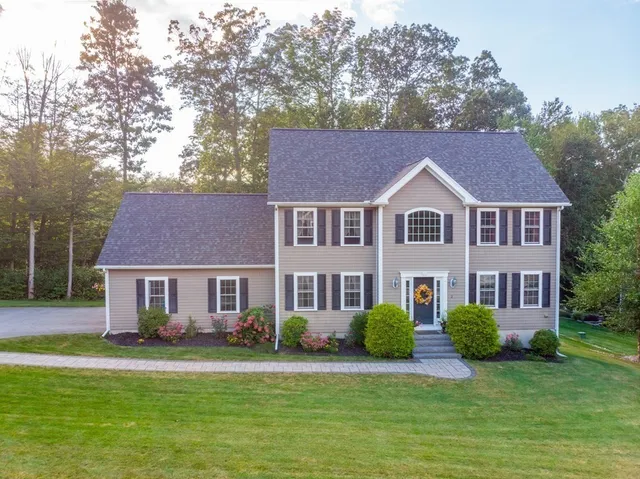 $775,000 | 2 Camden Drive, Auburn, MA 01501