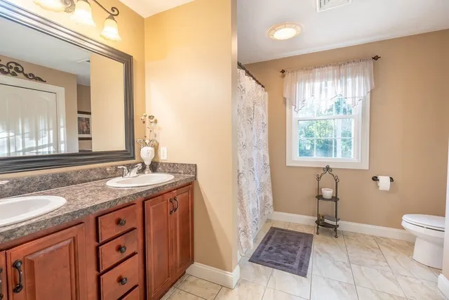 $775,000 | 2 Camden Drive, Auburn, MA 01501