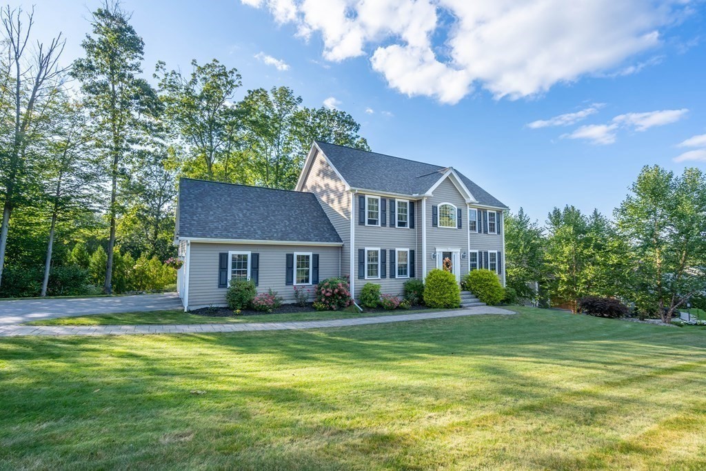 2 Camden Drive Auburn, MA 01501 - Photo 4 of 36 Gallery Image 4