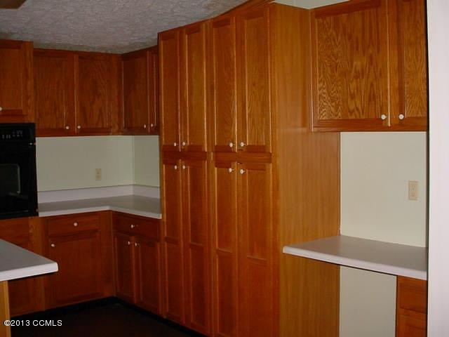 280 Norris Road Swansboro, NC 28584 - Photo 12 of 16 280 Norris Kitchen cabinets more