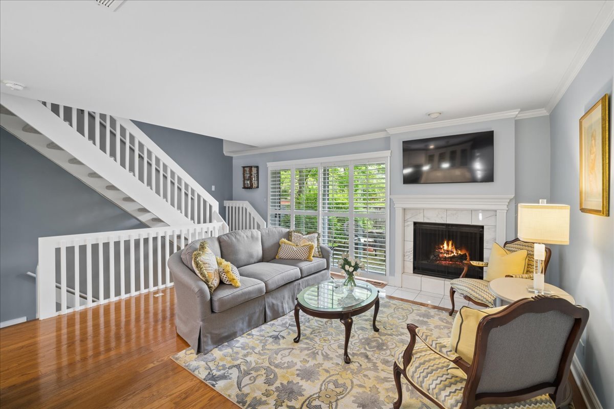 1617 Winnetka Road, Unit 1617 Glenview, IL 60025 - Photo 5 of 25