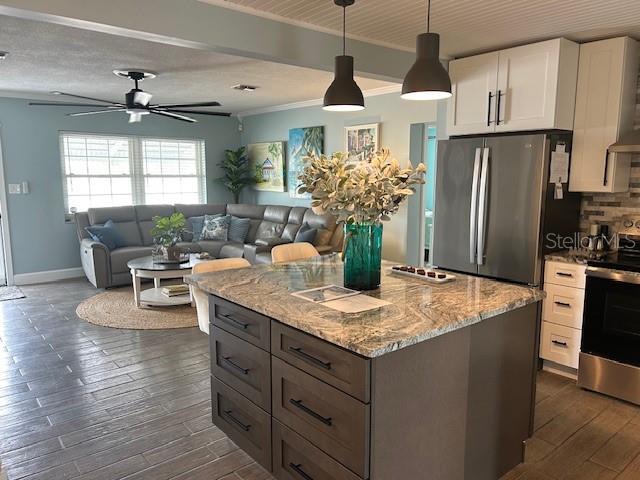725 Sunset Cove Madeira Beach, FL 33708 - Photo 70 of 70 Gallery Image 70