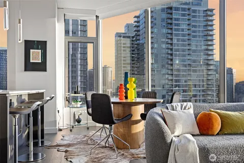 $780,000 | 2510 6th Avenue, Unit 2504, Seattle, WA 98121