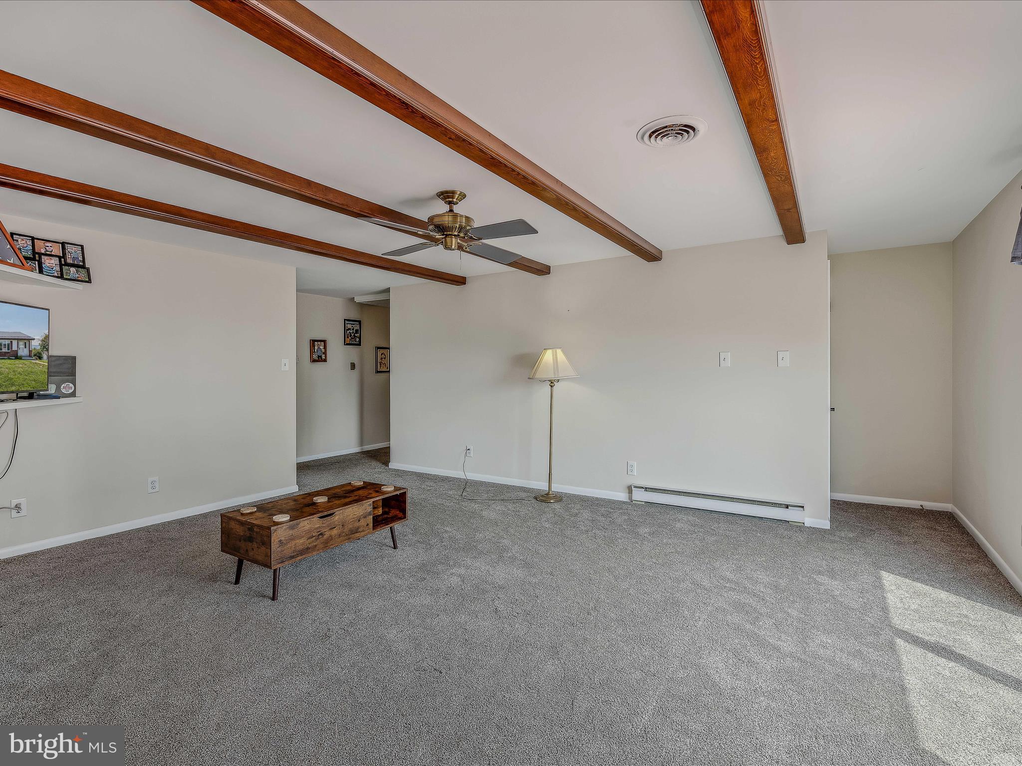 1165 Waugh Road Berkeley Springs, WV 25411 - Photo 29 of 86 Living Room