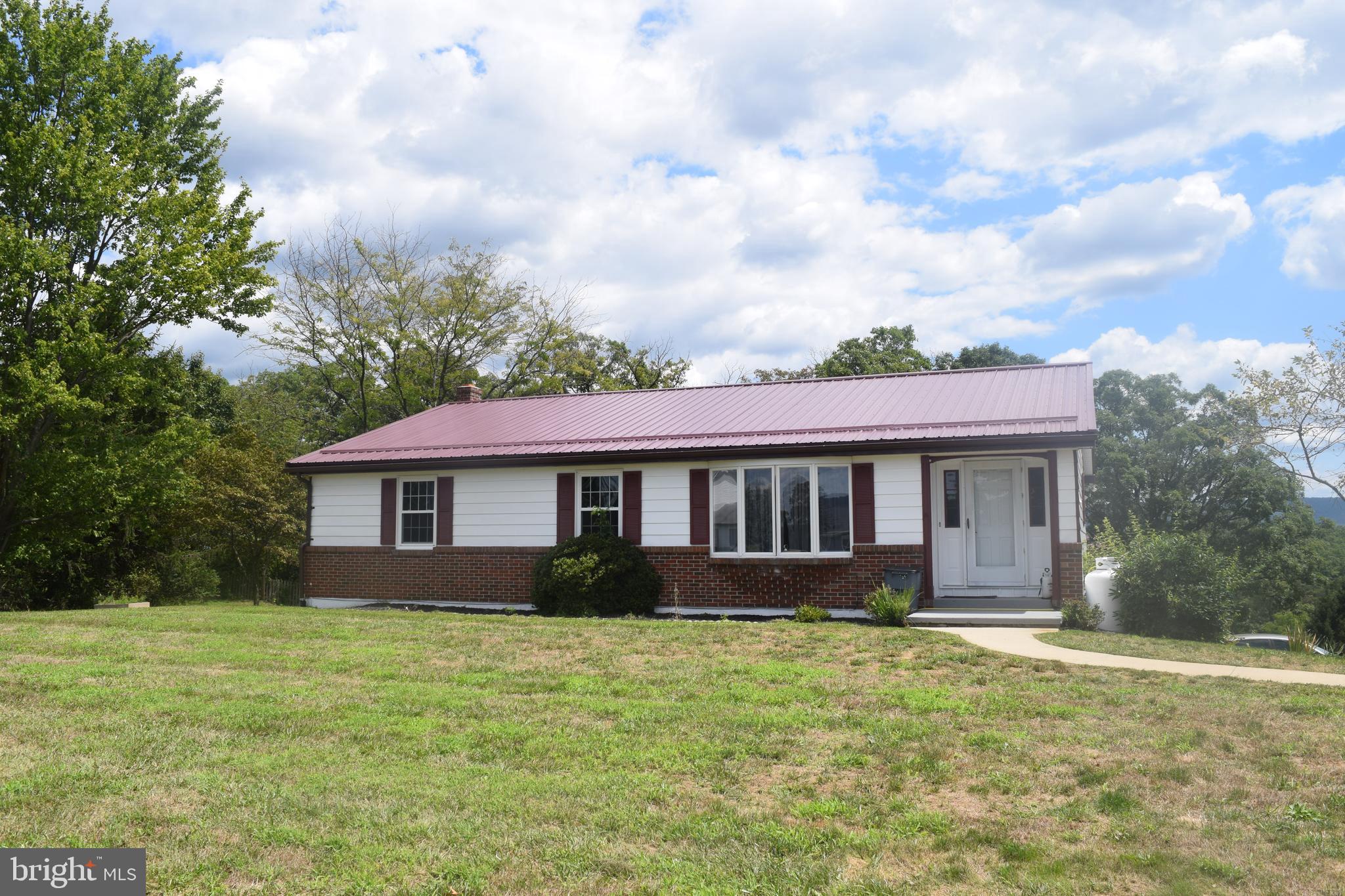 1165 Waugh Road Berkeley Springs, WV 25411 - Photo 3 of 86