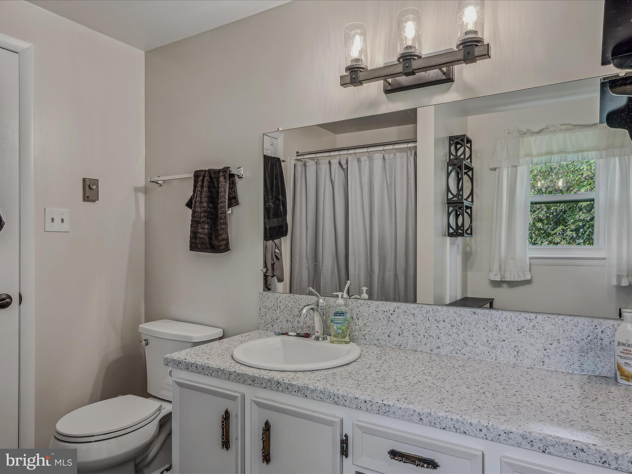 1165 Waugh Road Berkeley Springs, WV 25411 - Photo 44 of 86 Primary Bathroom