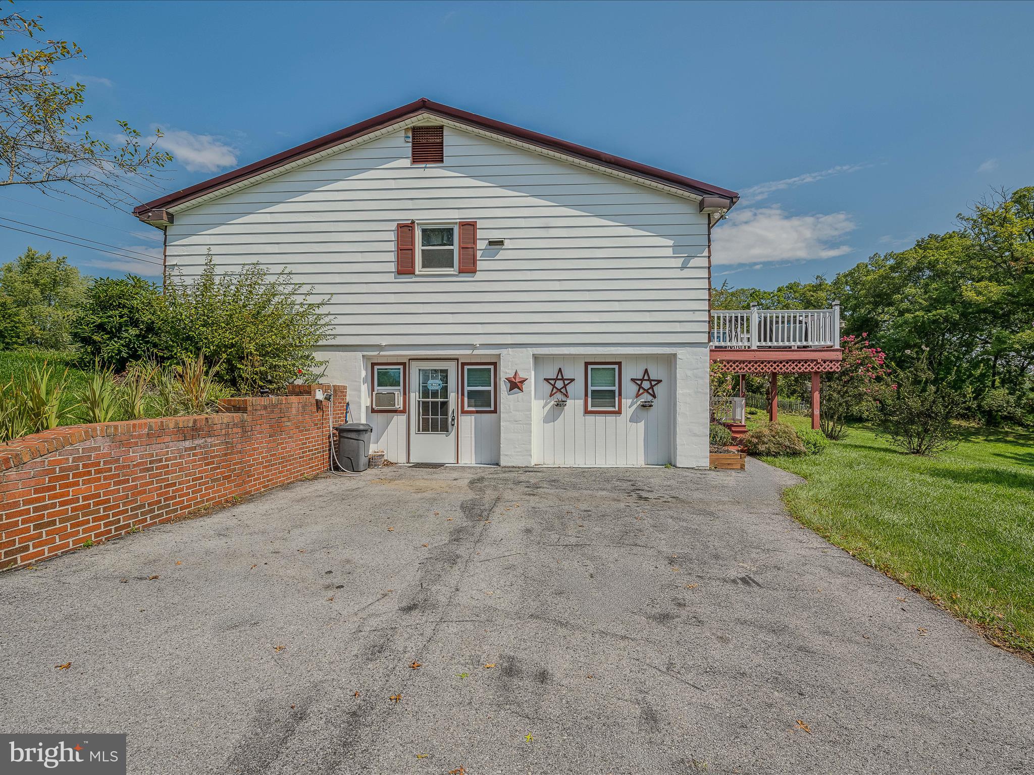 1165 Waugh Road Berkeley Springs, WV 25411 - Photo 50 of 86 Downstairs Unit