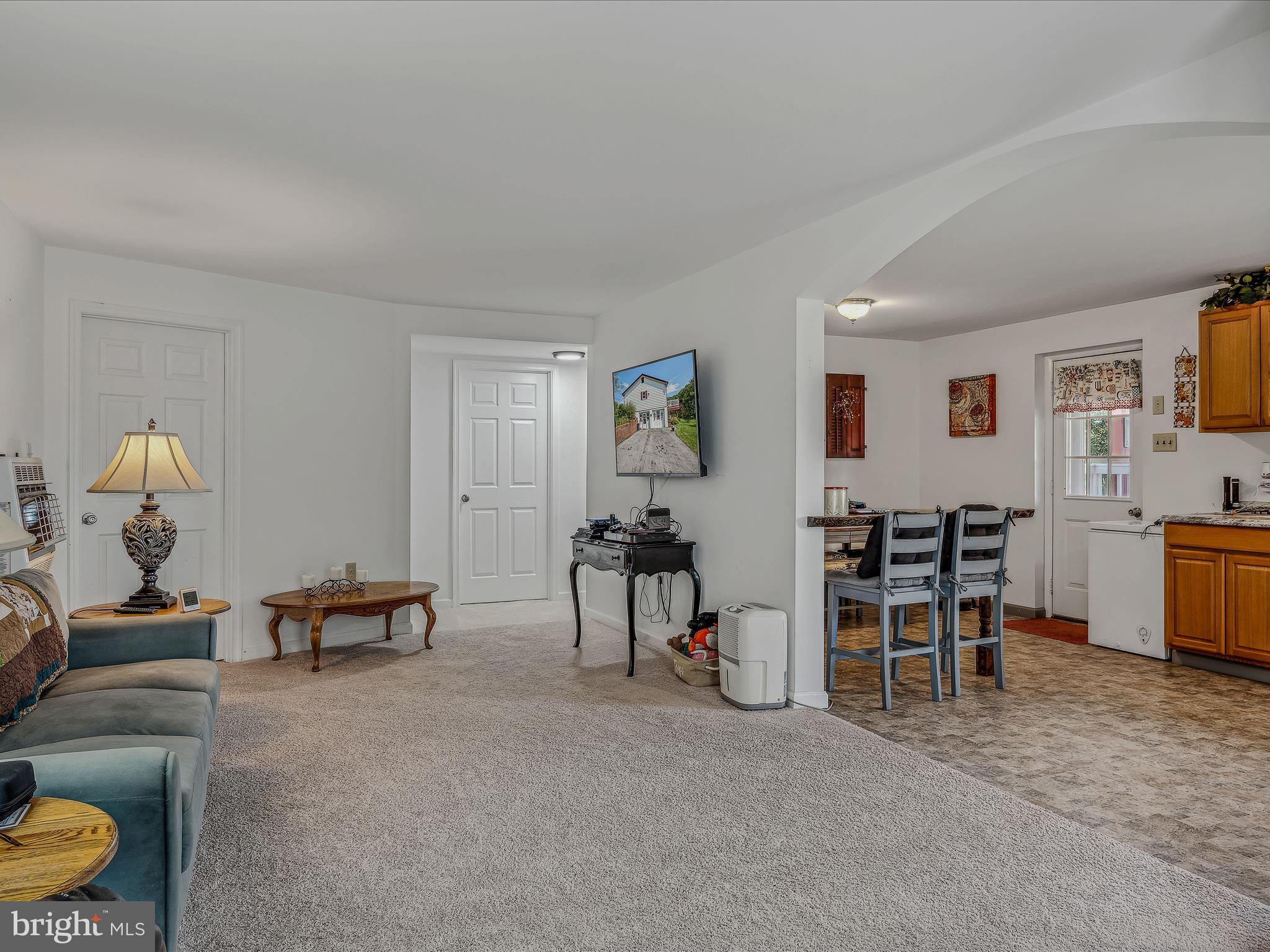 1165 Waugh Road Berkeley Springs, WV 25411 - Photo 51 of 86 Living Room