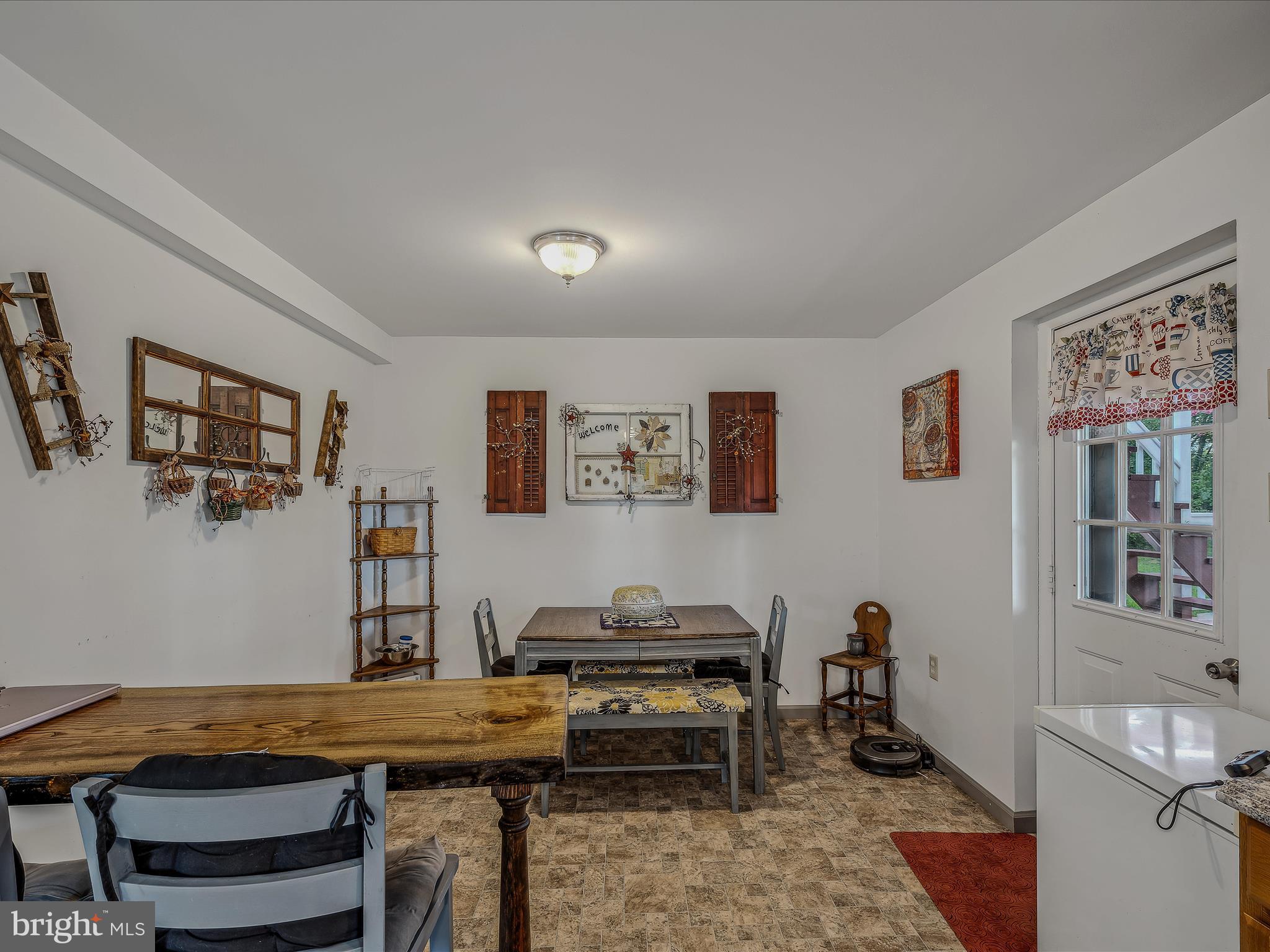 1165 Waugh Road Berkeley Springs, WV 25411 - Photo 56 of 86 Kitchen Dining Area