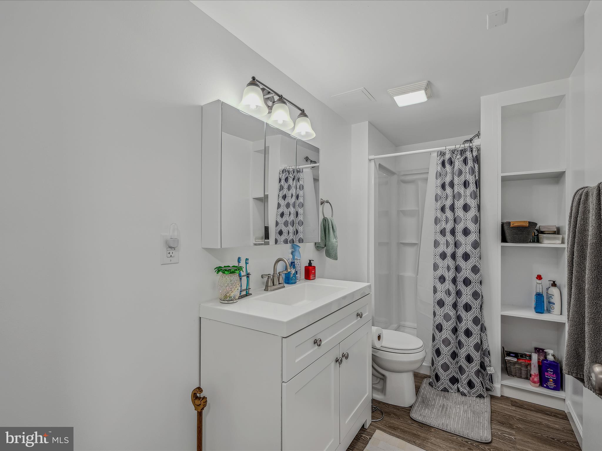 1165 Waugh Road Berkeley Springs, WV 25411 - Photo 65 of 86 Bathroom