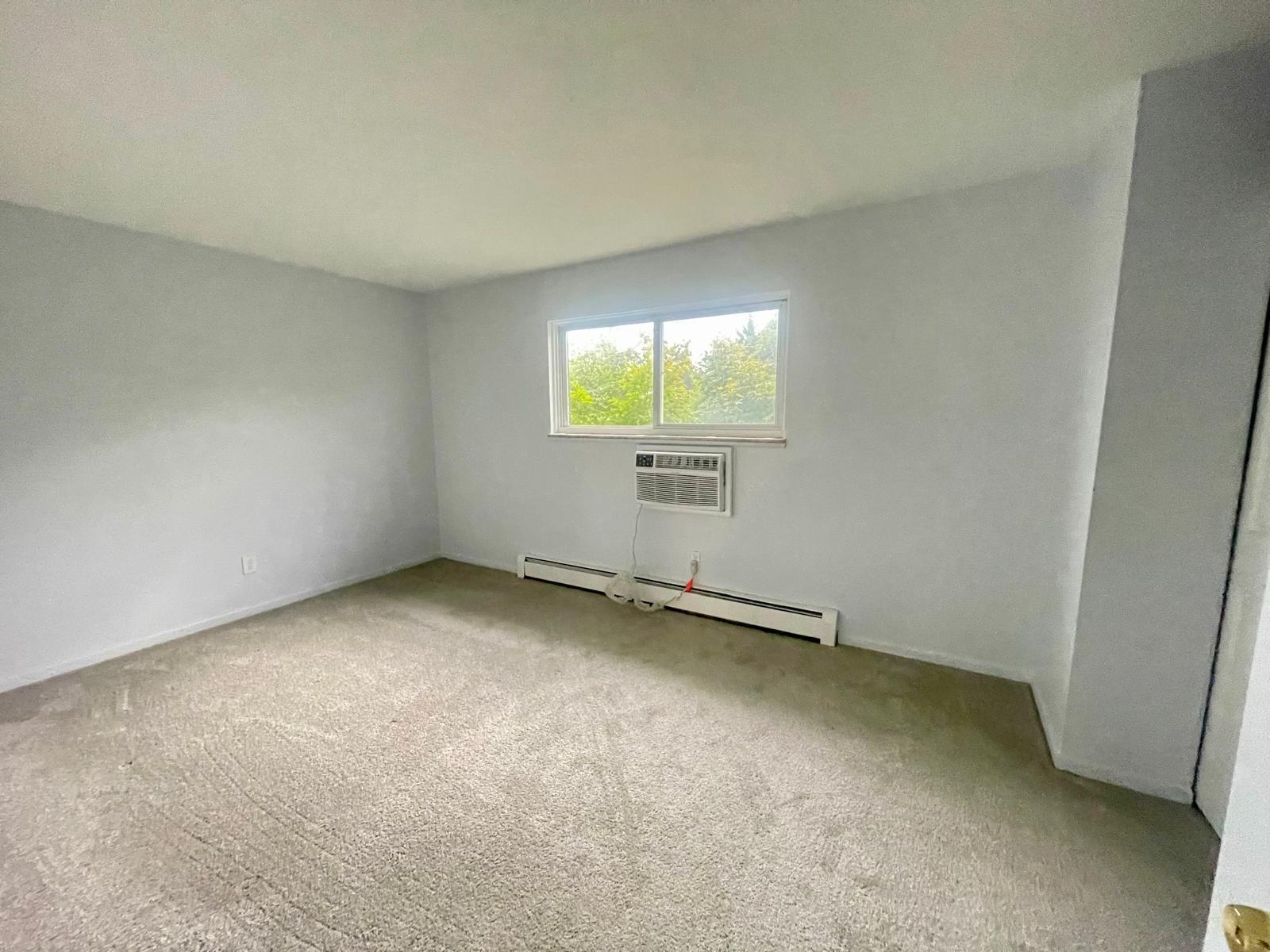 100 West Hickory Grove Road Bloomfield Hills, MI 48304 - Photo 12 of 19 044