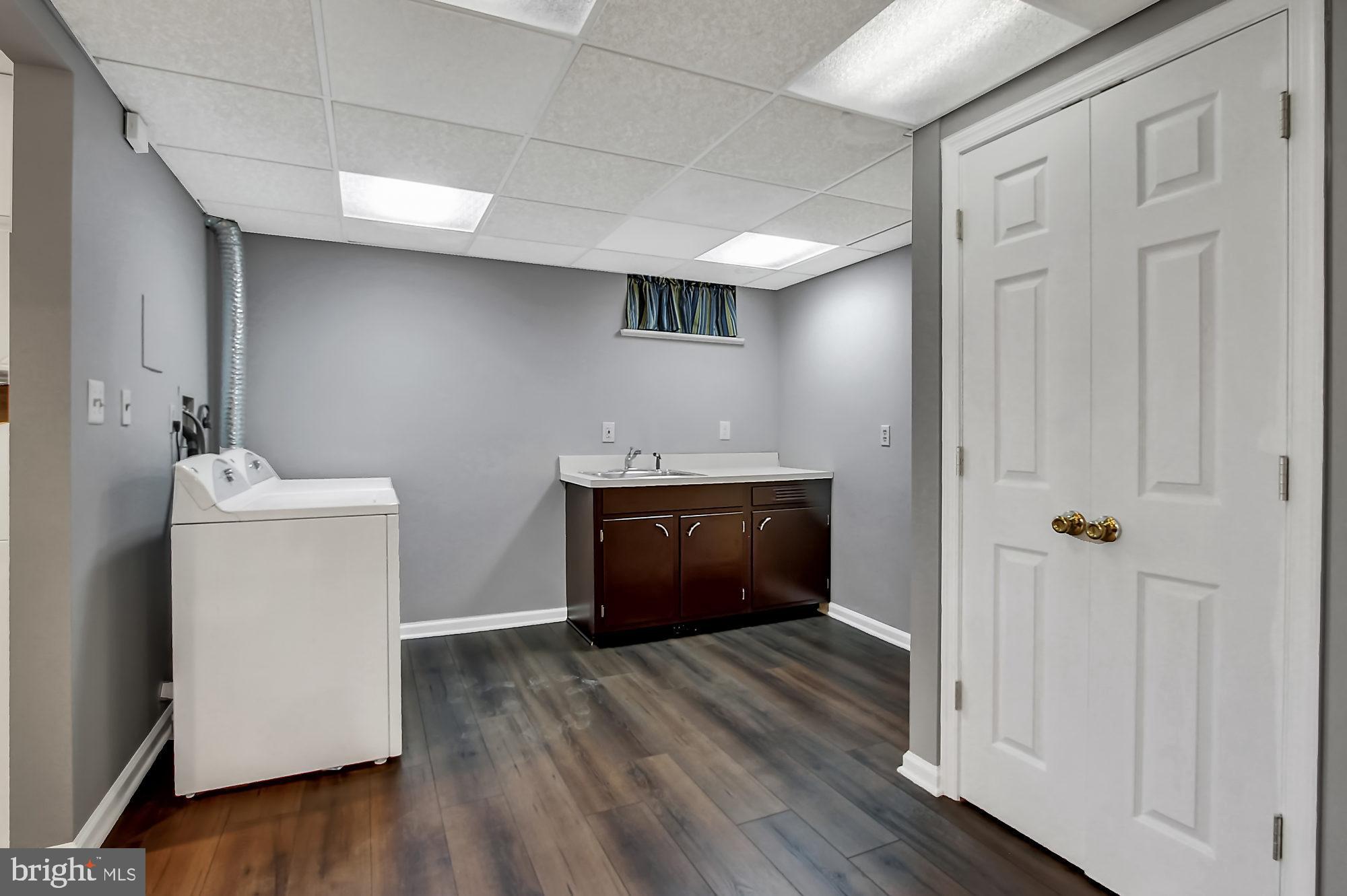 9039 Dunloggin Road Ellicott City, MD 21042 - Photo 29 of 35