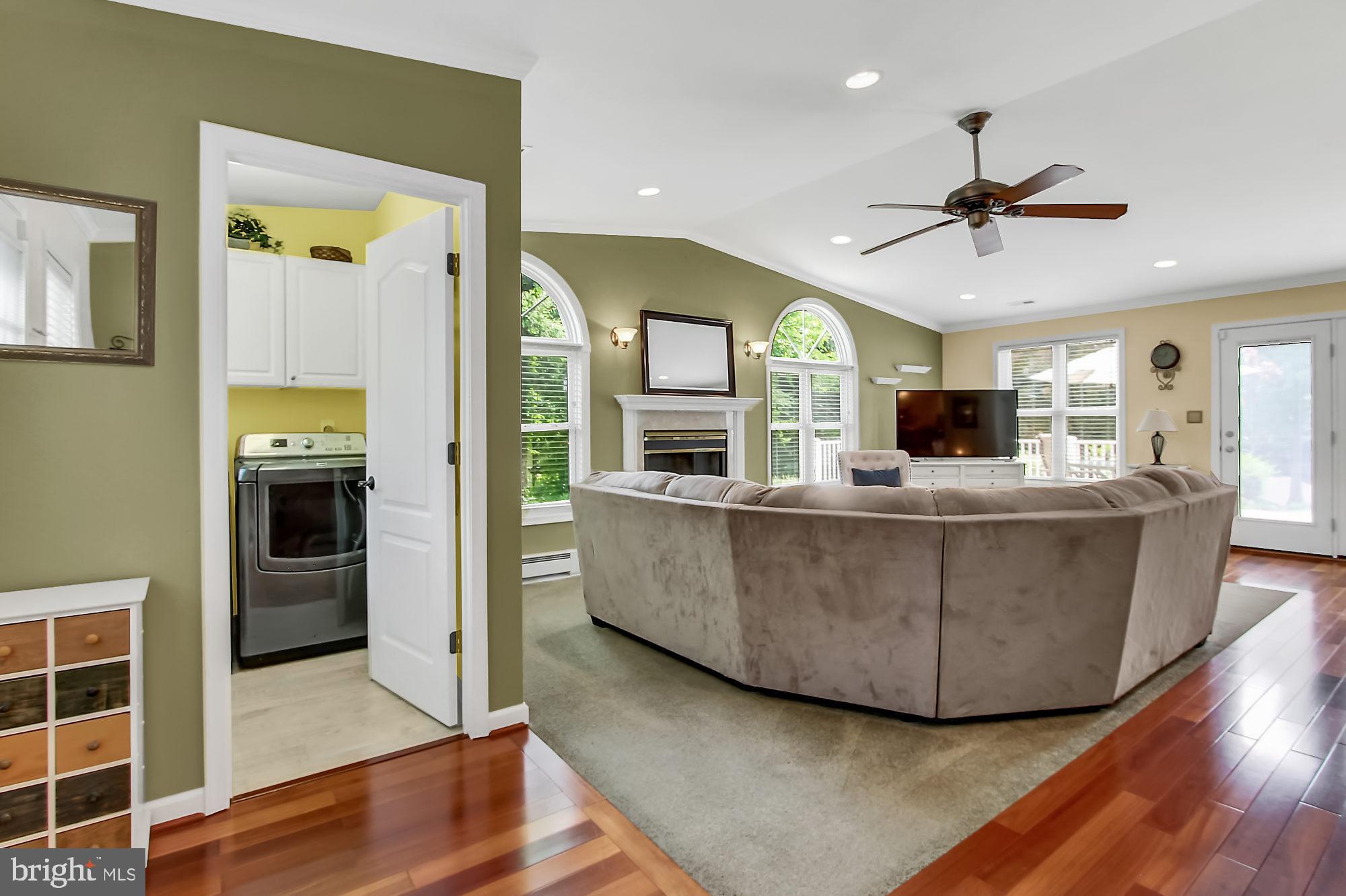 9039 Dunloggin Road Ellicott City, MD 21042 - Photo 4 of 35