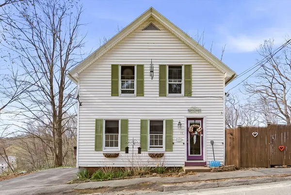 $199,000 | 13 Keyes Street, Warren, MA 01083