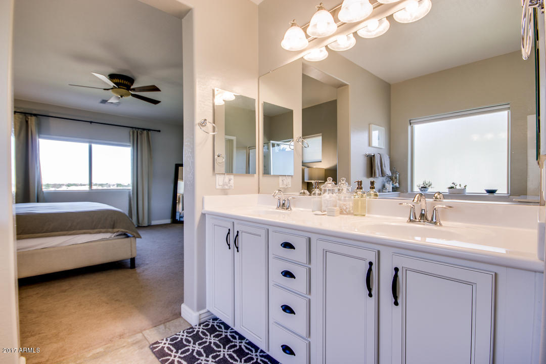 7586 South Boxelder Street Gilbert, AZ 85298 - Photo 14 of 34 masterbath2