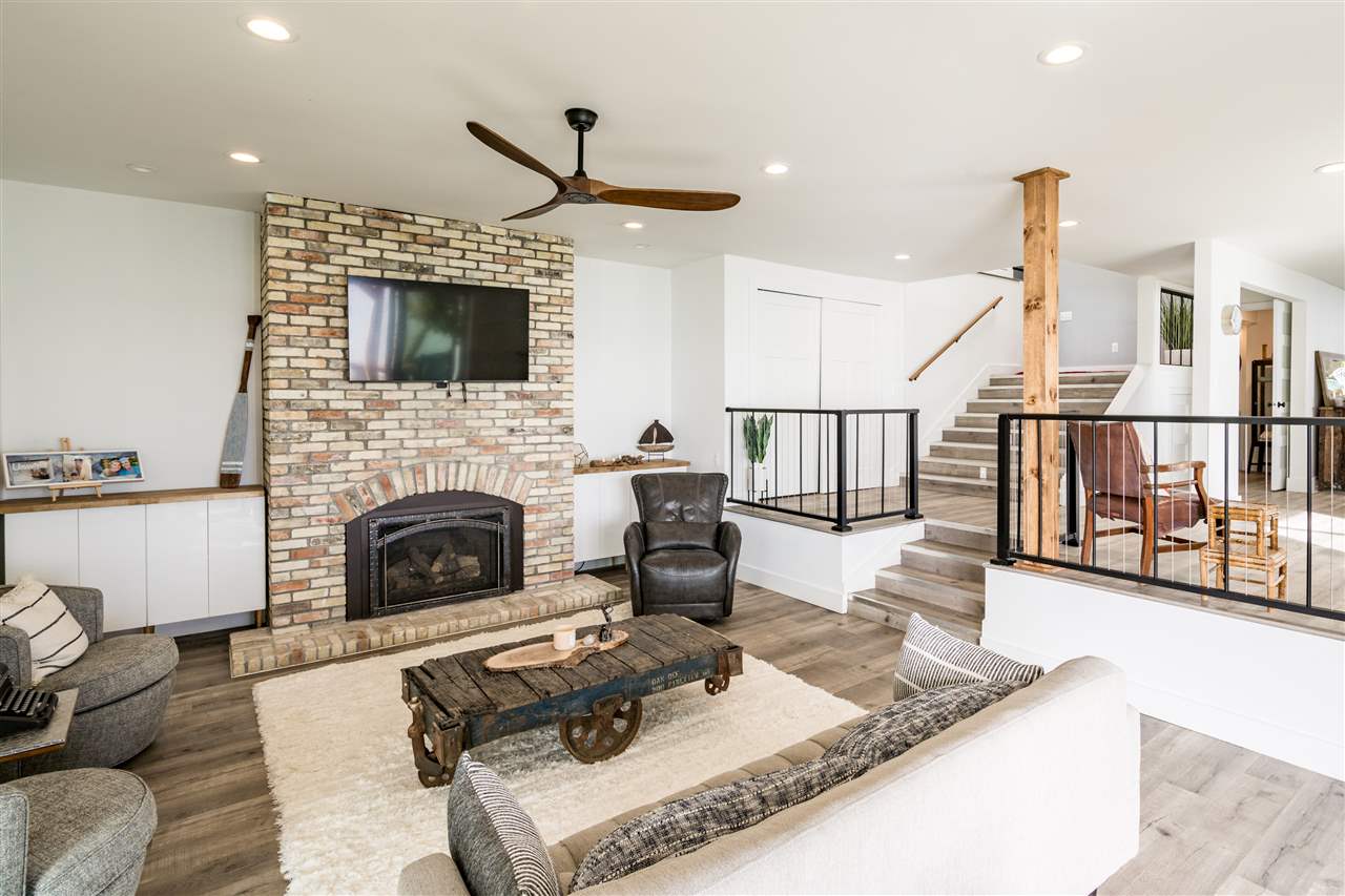 7784 East Shore Road Traverse City, MI 49686 - Photo 19 of 82 1881484-18.JPG