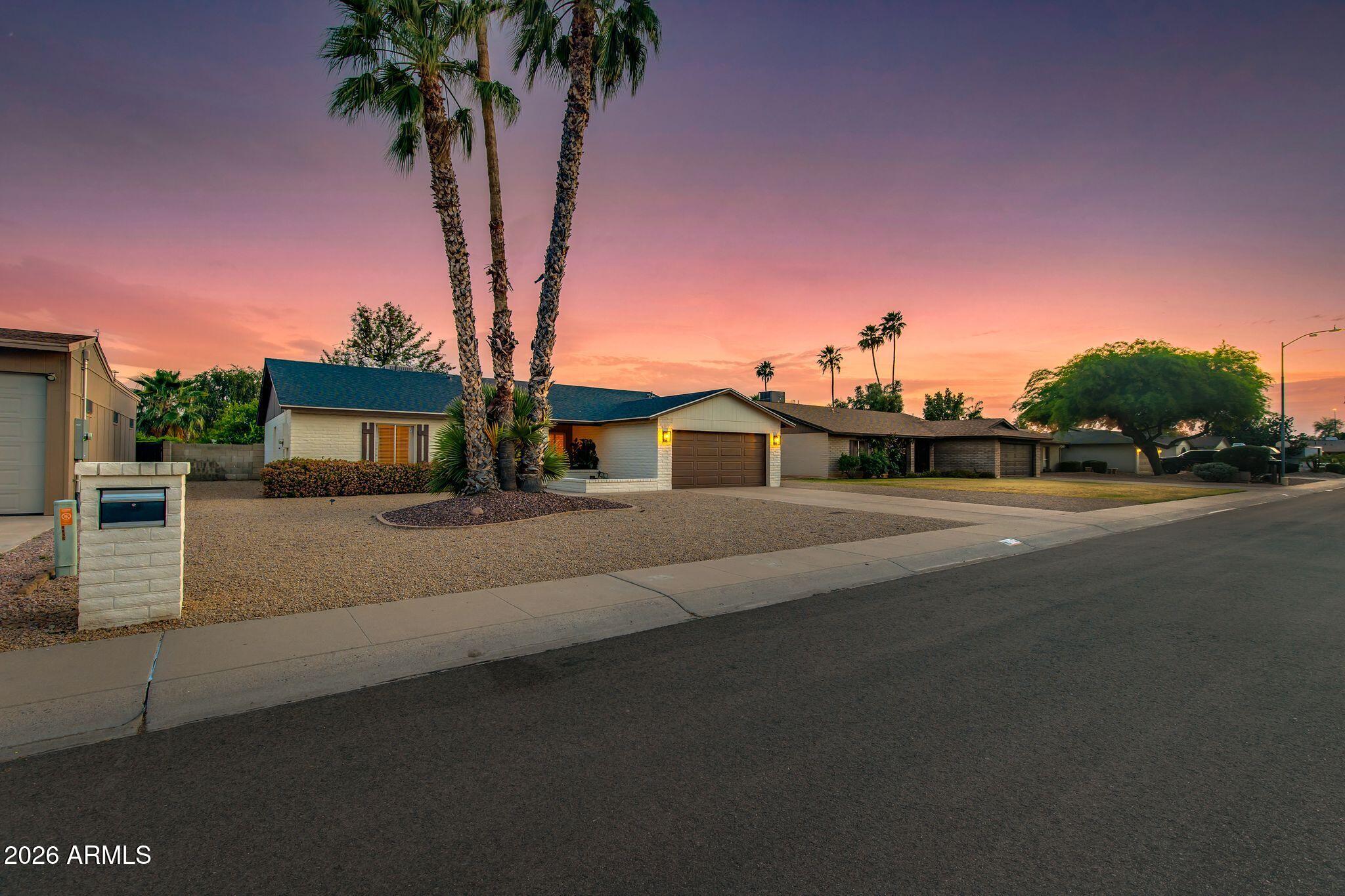 4835 East Presidio Road Phoenix, AZ 85032 - Photo 2 of 30 4835 E Presidio Rd