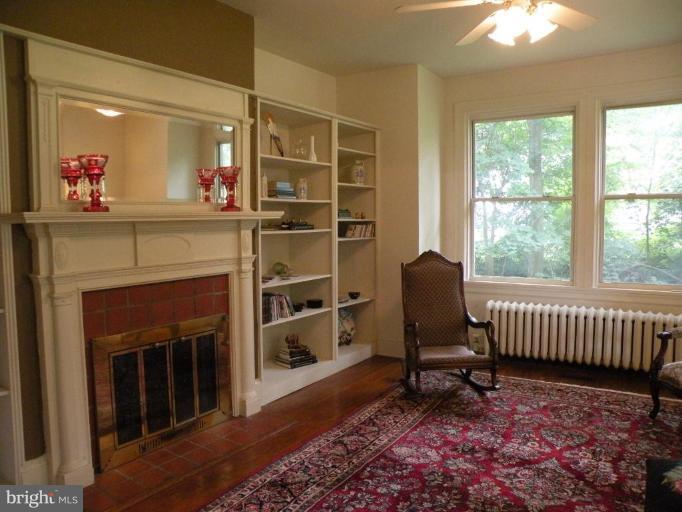 719 Cliveden Road Pikesville, MD 21208 - Photo 3 of 15 Living Room