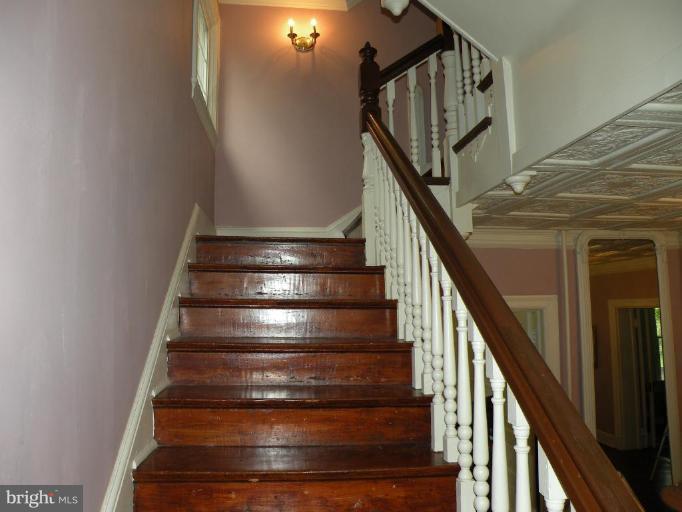 719 Cliveden Road Pikesville, MD 21208 - Photo 9 of 15 Staircase