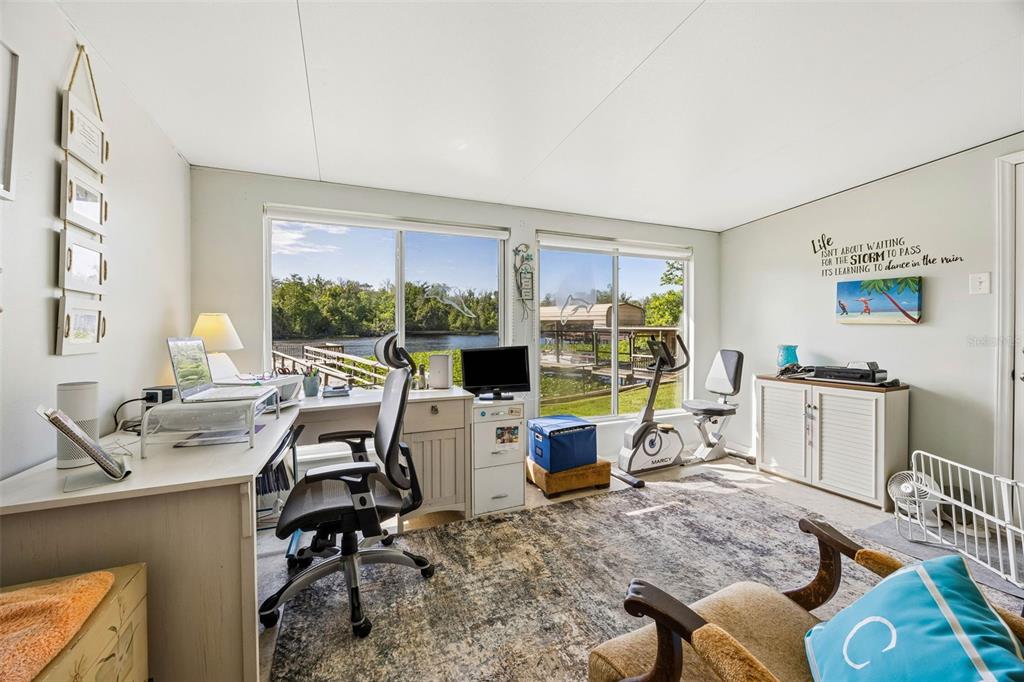 334 Paradise Circle Satsuma, FL 32189 - Photo 24 of 40 a view of a workspace with furniture